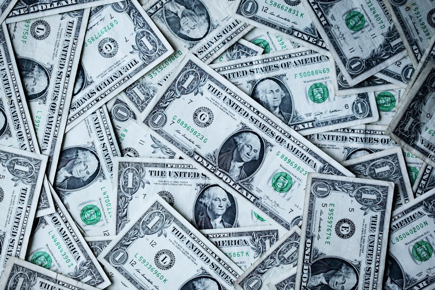 A Evolução dos Sistemas Financeiros no Multiverso